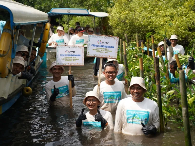 PTC Peduli Lingkungan – Kurangi Dampak Perubahan Iklim dengan Penanaman Mangrove di Bali